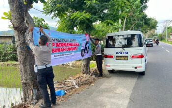 Polres Lombok Barat Gencarkan Imbauan di Gerung: Helm Wajib, Anak Jangan Berkendara!