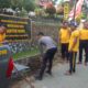 Personel Polsek Wawo Laksanakan Korvei Kebersihan Mako, Wujudkan Lingkungan Kerja yang Bersih dan Sehat