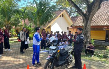 SMKN 2 Gerung Jadi Lokasi Edukasi Safety Riding Satlantas Lombok Barat