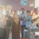 Bhabinkamtibmas Desa Baka Jaya Dampingi Program Makanan Bergizi di SDN 29 Woja