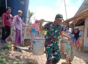 Wujud Nyata Kepedulian TNI Antar Air untuk Warga Desa