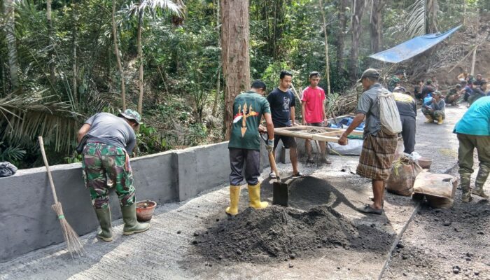 TNI dan Warga Bersatu Wujudkan Jalan Penghubung Antardusun