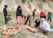 Sinergi TNI dan Mahasiswa Hijaukan Desa Andalan dengan Cinta Alam