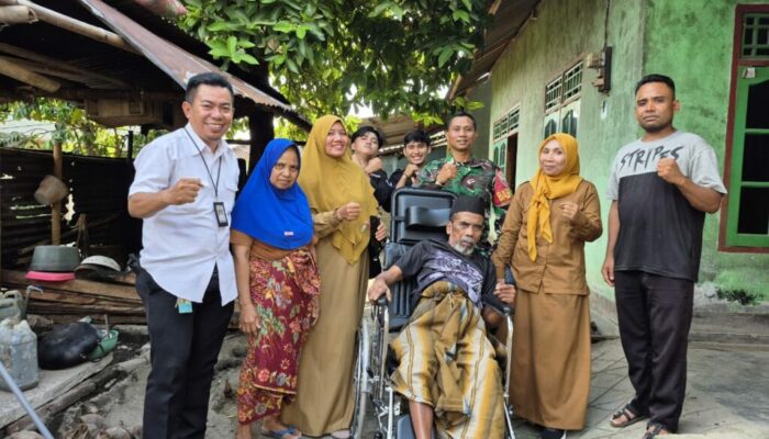 Sinergi TNI dan Dinsos NTB, Ringankan Beban Warga Langko